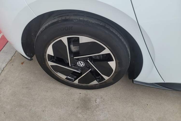 Used Volkswagen ID.3 2023 Upgraded Model Pure Intelligent Enjoyment Version Right Rear Wheel Hub