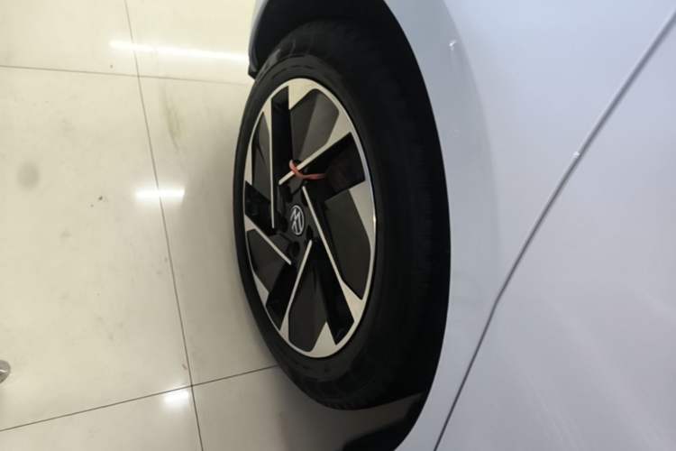 Used Volkswagen ID.3 2023 Pure Smart Edition Right Rear Wheel Hub