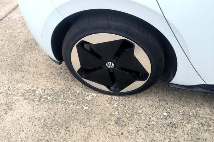 Used Volkswagen ID.3 2023 Pure Smart Edition Right Rear Wheel Hub