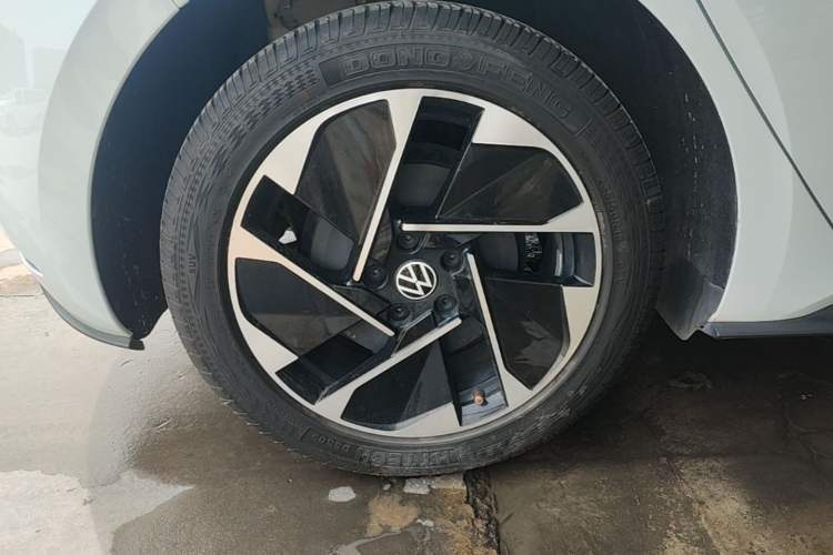 Used Volkswagen ID.3 2023 Upgraded Model Pure Intelligent Enjoyment Version Right Rear Wheel Hub
