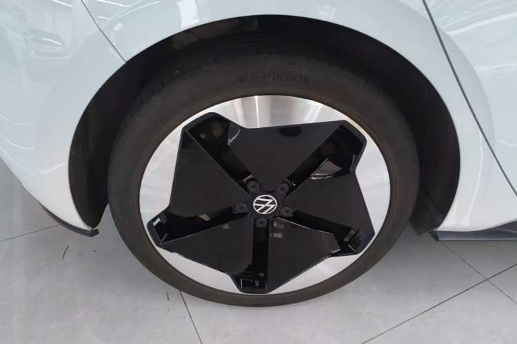 Used Volkswagen ID.3 2023 Upgraded Model Pure Intelligent Enjoyment Version Right Rear Wheel Hub
