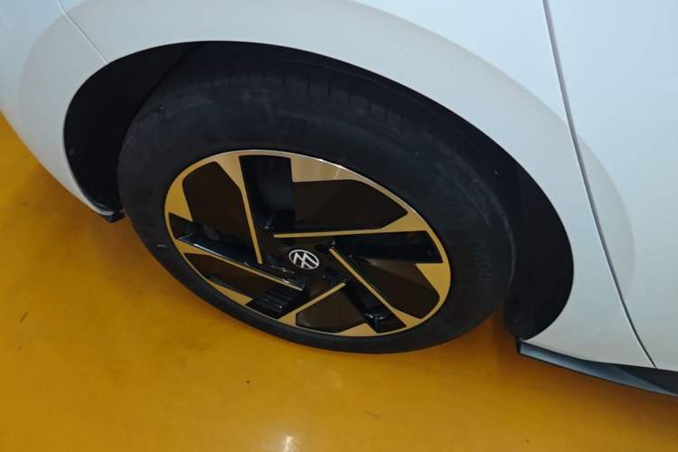 Used Volkswagen ID.3 2023 Pure Smart Edition Right Rear Wheel Hub