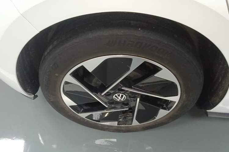 Used Volkswagen ID.3 2023 Upgraded Model Pure Intelligent Enjoyment Version Right Rear Wheel Hub