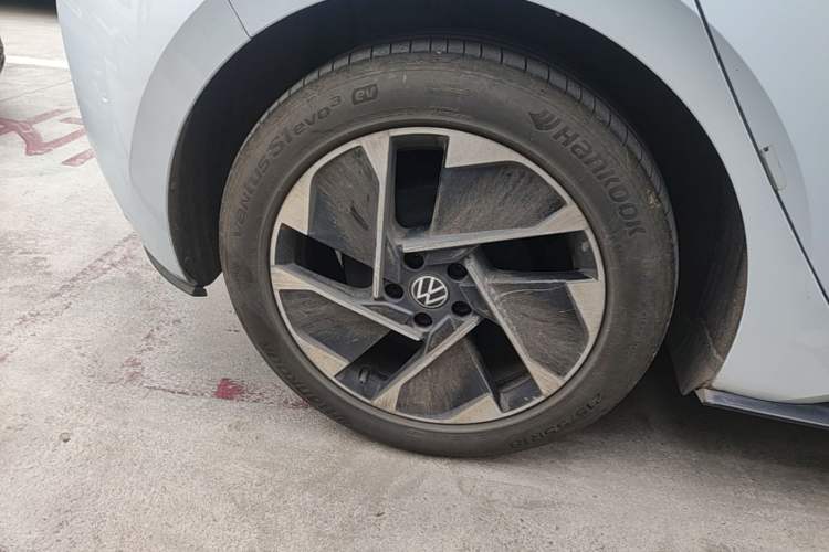 Used Volkswagen ID.3 2023 Upgraded Model Pure Intelligent Enjoyment Version Right Rear Wheel Hub