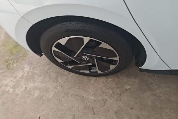 Used Volkswagen ID.3 2023 Upgraded Model Pure Intelligent Enjoyment Version Right Rear Wheel Hub