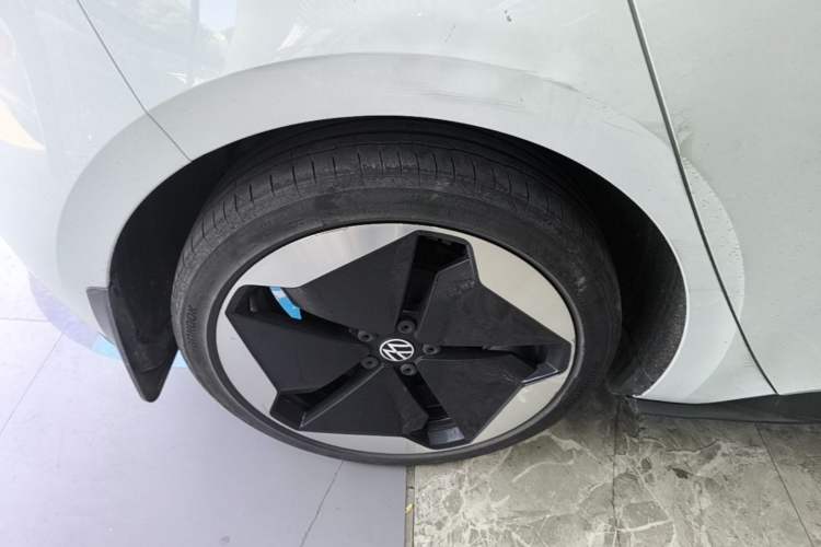 Used Volkswagen ID.3 2023 Upgraded Model Pure Intelligent Enjoyment Version Right Rear Wheel Hub