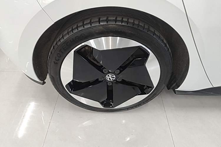 Used Volkswagen ID.3 2023 Pure Smart Edition Right Rear Wheel Hub