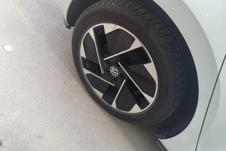 Used Volkswagen ID.3 2023 Pure Smart Edition Right Rear Wheel Hub