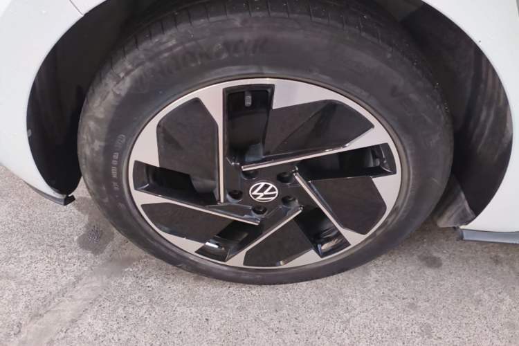 Used Volkswagen ID.3 2023 Pure Smart Edition Right Rear Wheel Hub