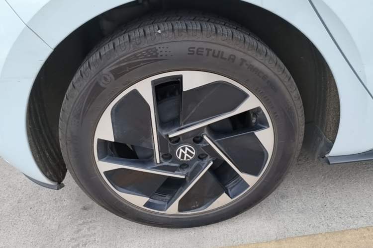 Used Volkswagen ID.3 2023 Pure Smart Edition Right Rear Wheel Hub