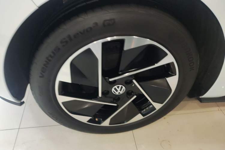 Used Volkswagen ID.3 2023 Pure Smart Edition Right Rear Wheel Hub