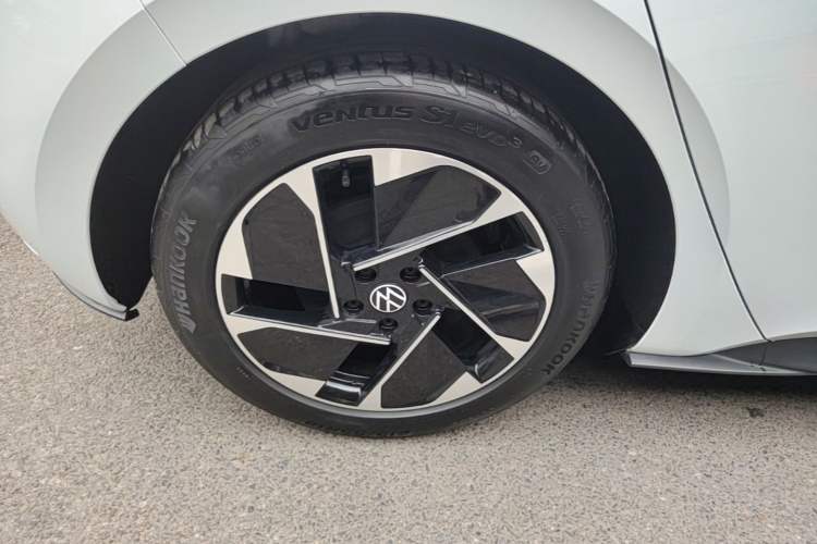 Used Volkswagen ID.3 2023 Pure Smart Edition Right Rear Wheel Hub