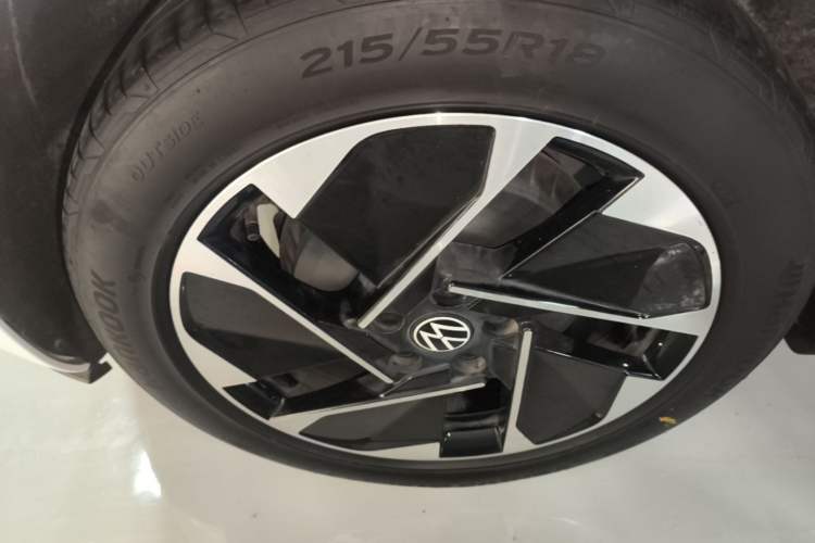 Used Volkswagen ID.3 2023 Upgraded Model Pure Intelligent Enjoyment Version Right Rear Wheel Hub