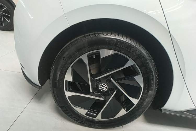 Used Volkswagen ID.3 2023 Pure Smart Edition Right Rear Wheel Hub
