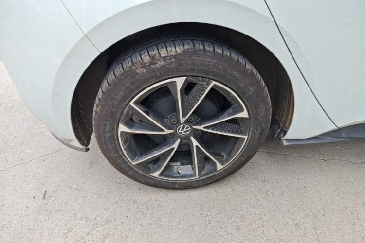 Used Volkswagen ID.3 2023 Upgraded Model Pure Intelligent Enjoyment Version Right Rear Wheel Hub