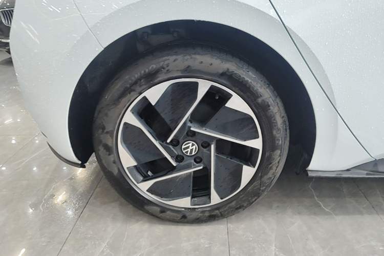 Used Volkswagen ID.3 2023 Upgraded Model Pure Intelligent Enjoyment Version Right Rear Wheel Hub