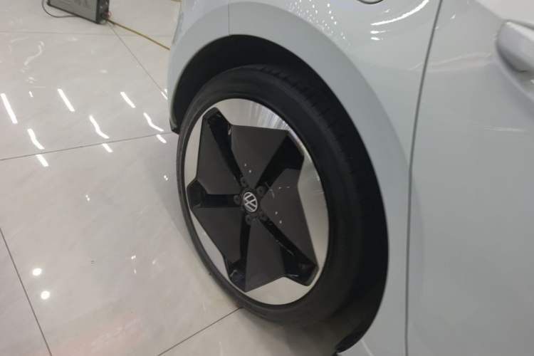 Used Volkswagen ID.3 2023 Upgraded Model Pure Intelligent Enjoyment Version Right Rear Wheel Hub