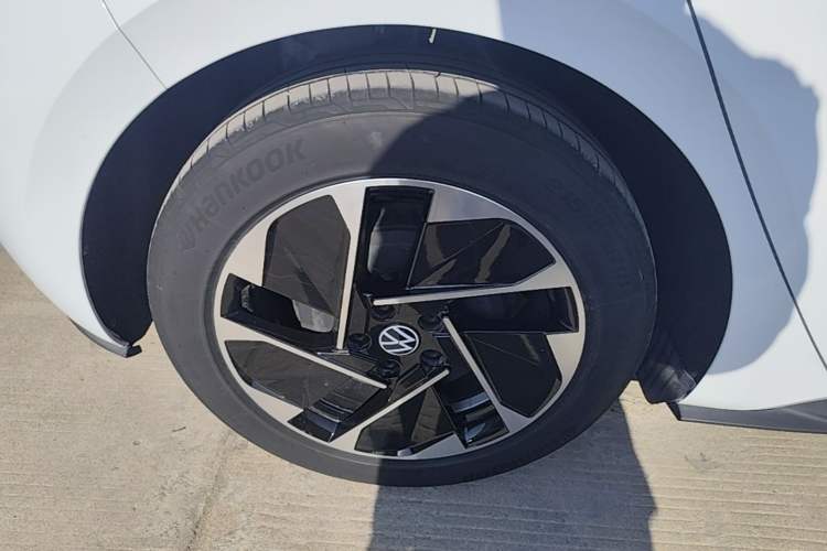 Used Volkswagen ID.3 2023 Upgraded Model Pure Intelligent Enjoyment Version Right Rear Wheel Hub
