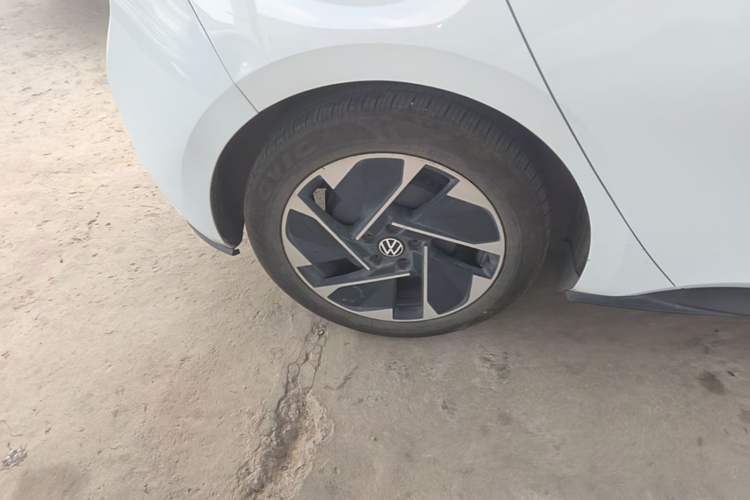 Used Volkswagen ID.3 2023 Upgraded Model Pure Intelligent Enjoyment Version Right Rear Wheel Hub