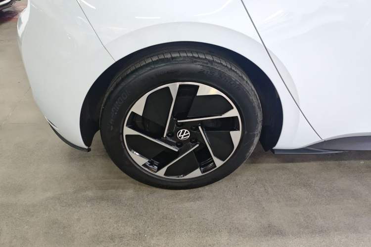Used Volkswagen ID.3 2023 Pure Smart Edition Right Rear Wheel Hub