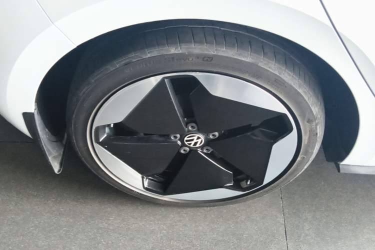 Used Volkswagen ID.3 2023 Pure Smart Edition Right Rear Wheel Hub