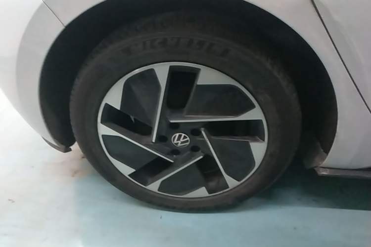 Used Volkswagen ID.3 2023 Upgraded Version Smart Intelligence Edition Right Rear Wheel Hub