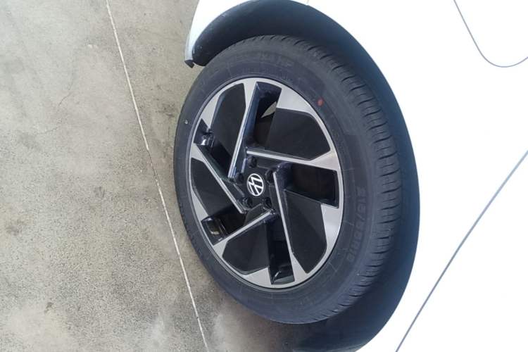 Used Volkswagen ID.3 2023 Pure Smart Edition Right Rear Wheel Hub