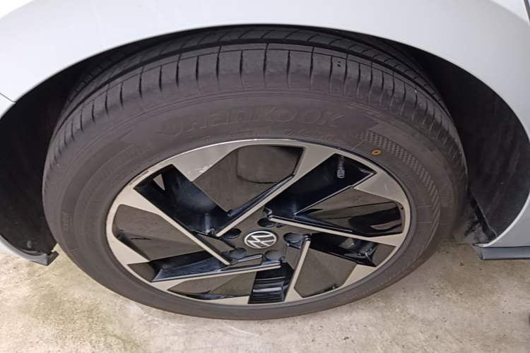 Used Volkswagen ID.3 2023 Pure Smart Edition Right Rear Wheel Hub