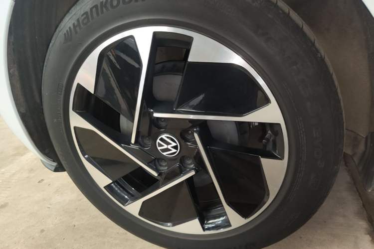 Used Volkswagen ID.3 2023 Pure Smart Edition Right Rear Wheel Hub