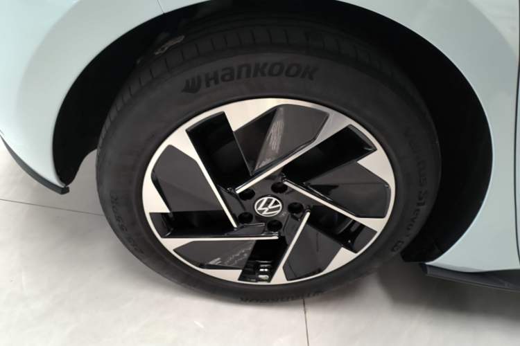 Used Volkswagen ID.3 2023 Upgraded Model Pure Intelligent Enjoyment Version Right Rear Wheel Hub