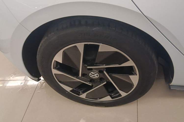 Used Volkswagen ID.3 2023 Pure Smart Edition Right Rear Wheel Hub