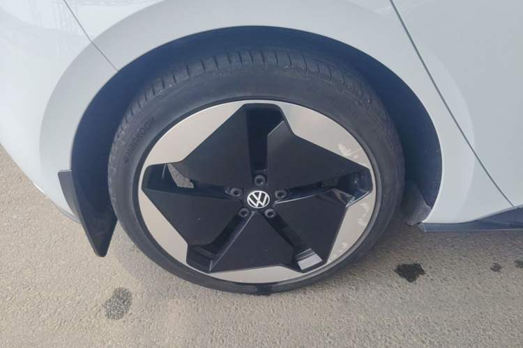 Used Volkswagen ID.3 2023 Intelligent Edition Right Rear Wheel Hub