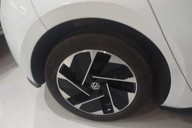 Used Volkswagen ID.3 2023 Pure Smart Edition Right Rear Wheel Hub