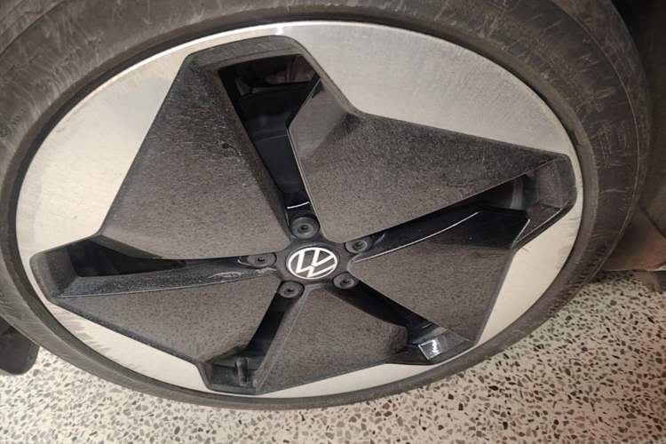 Used Volkswagen ID.3 2023 Upgraded Model Pure Intelligent Enjoyment Version Right Rear Wheel Hub