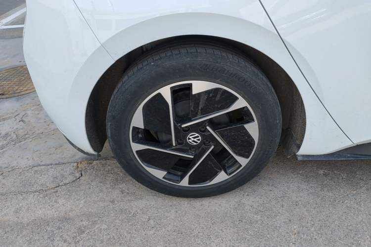 Used Volkswagen ID.3 2023 Upgraded Model Pure Intelligent Enjoyment Version Right Rear Wheel Hub