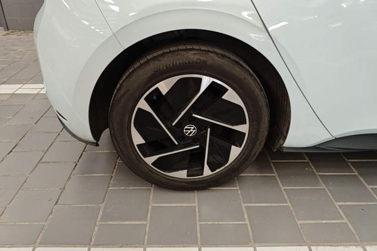 Used Volkswagen ID.3 2023 Upgraded Model Pure Intelligent Enjoyment Version Right Rear Wheel Hub