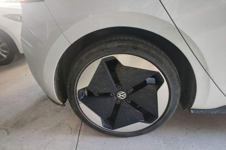 Used Volkswagen ID.3 2023 Pure Smart Edition Right Rear Wheel Hub
