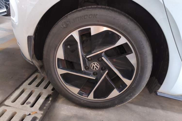 Used Volkswagen ID.3 2023 Pure Smart Edition Right Rear Wheel Hub