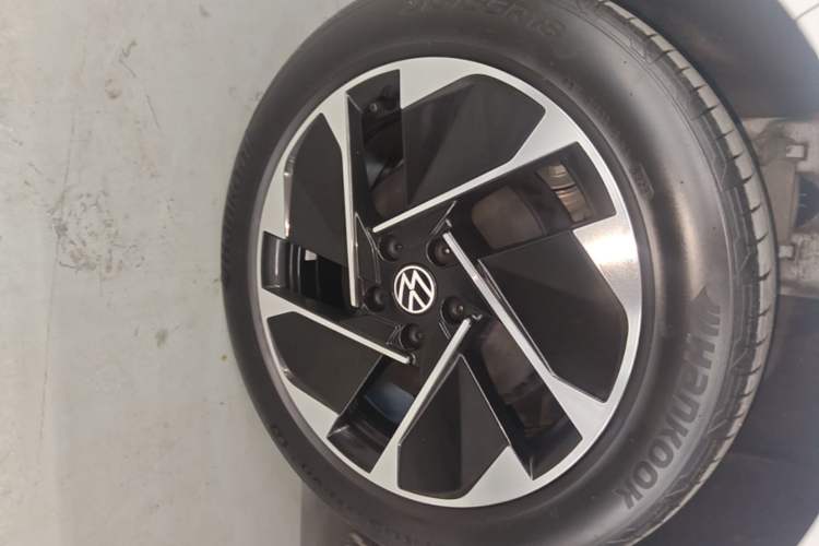 Used Volkswagen ID.3 2023 Pure Smart Edition Right Rear Wheel Hub