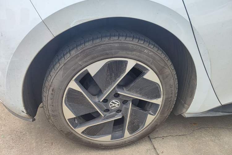 Used Volkswagen ID.3 2023 Upgraded Model Pure Intelligent Enjoyment Version Right Rear Wheel Hub