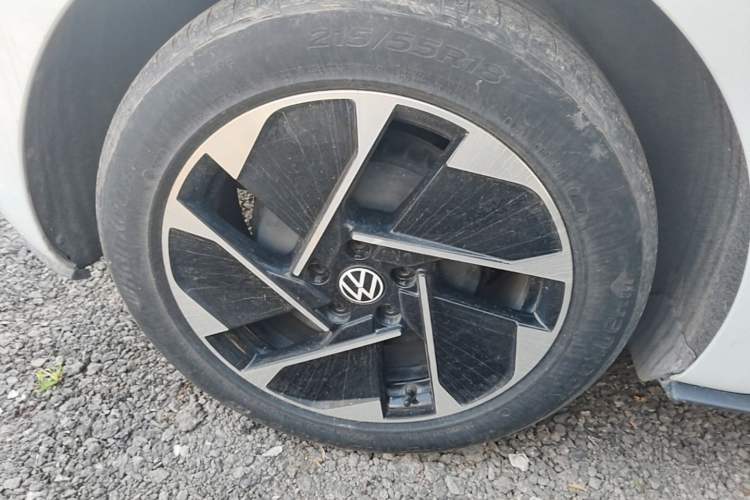 Used Volkswagen ID.3 2023 Upgraded Model Pure Intelligent Enjoyment Version Right Rear Wheel Hub