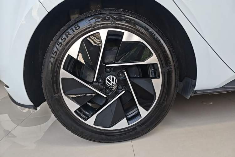 Used Volkswagen ID.3 2023 Upgraded Model Pure Intelligent Enjoyment Version Right Rear Wheel Hub