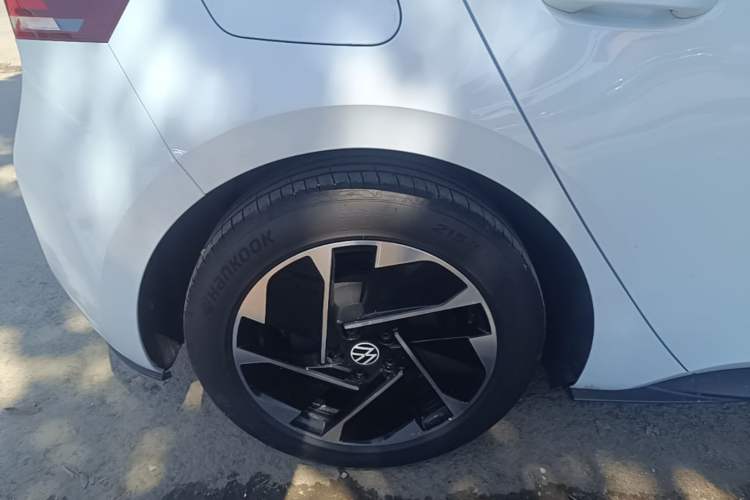 Used Volkswagen ID.3 2023 Upgraded Model Pure Intelligent Enjoyment Version Right Rear Wheel Hub
