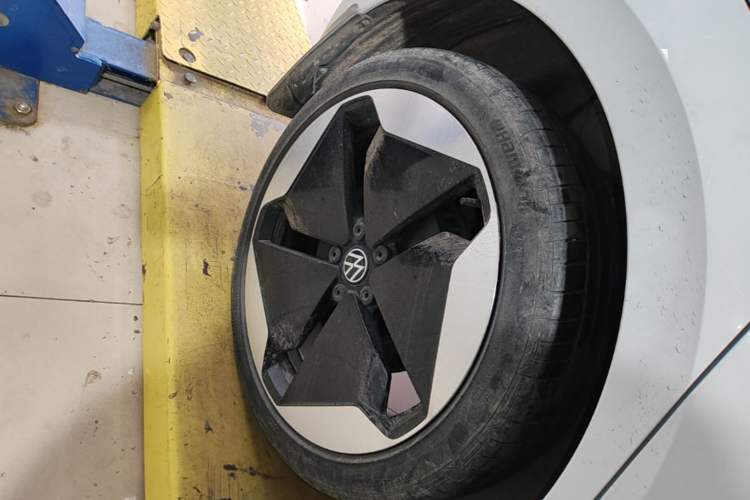 Used Volkswagen ID.3 2023 Upgraded Model Pure Intelligent Enjoyment Version Right Rear Wheel Hub