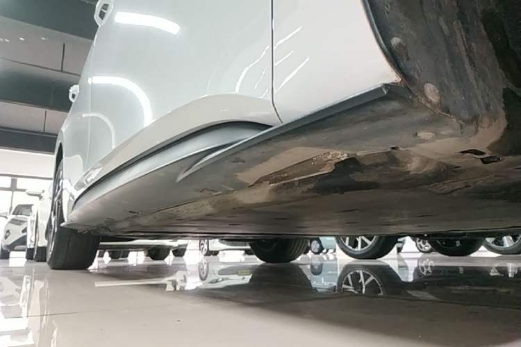 Used Volkswagen ID.3 2023 Upgraded Model Pure Intelligent Enjoyment Version Right Side Sill