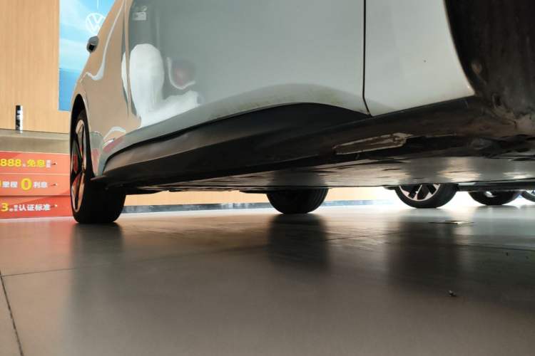 Used Volkswagen ID.3 2023 Upgraded Model Pure Intelligent Enjoyment Version Right Side Sill