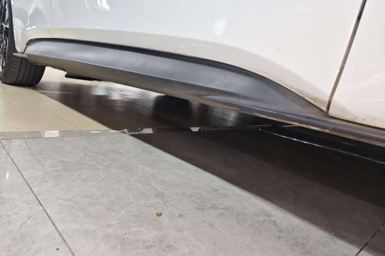 Used Volkswagen ID.3 2023 Pure Smart Edition Right Side Sill