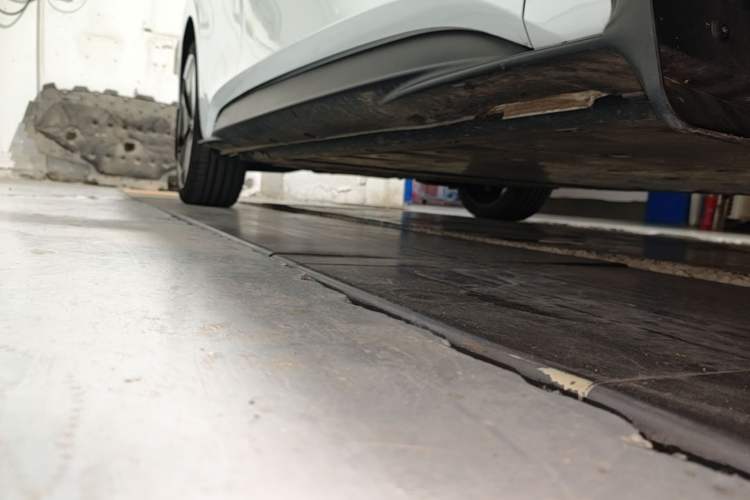 Used Volkswagen ID.3 2023 Upgraded Model Pure Intelligent Enjoyment Version Right Side Sill
