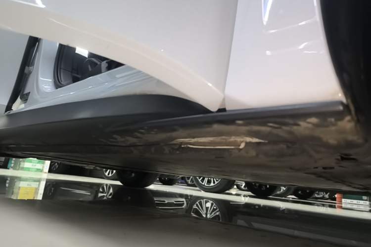 Used Volkswagen ID.3 2023 Pure Smart Edition Right Side Sill