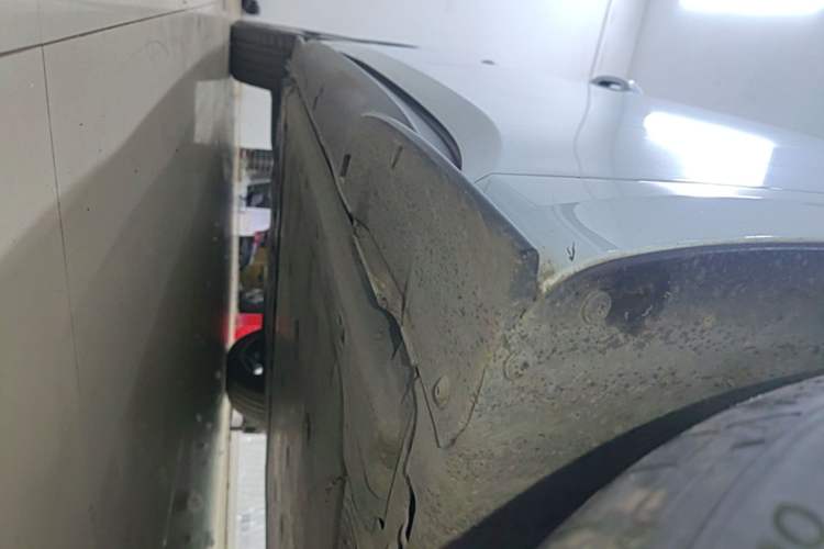 Used Volkswagen ID.3 2023 Upgraded Model Pure Intelligent Enjoyment Version Right Side Sill